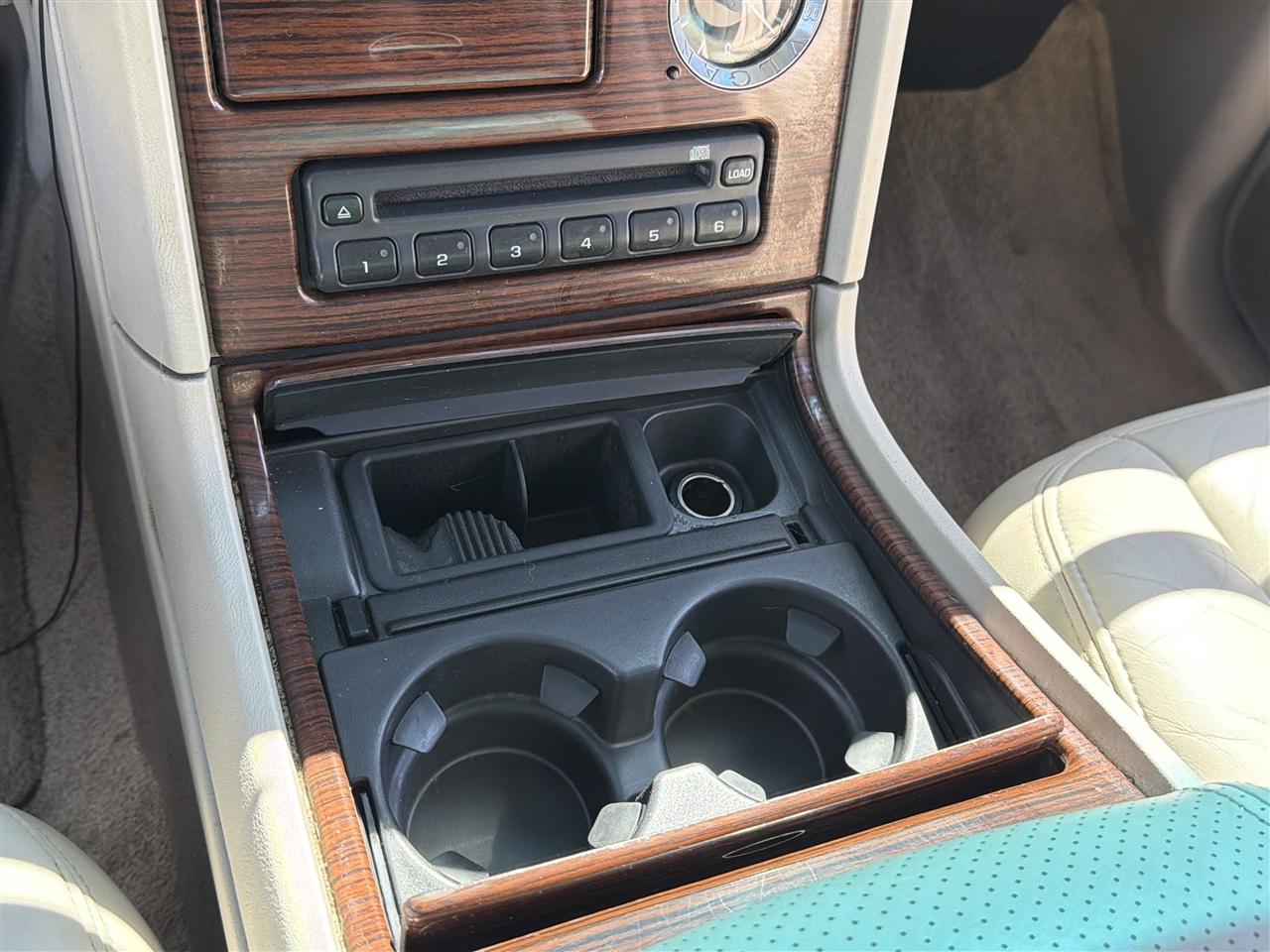 Cadillac Escalade AWD 2003