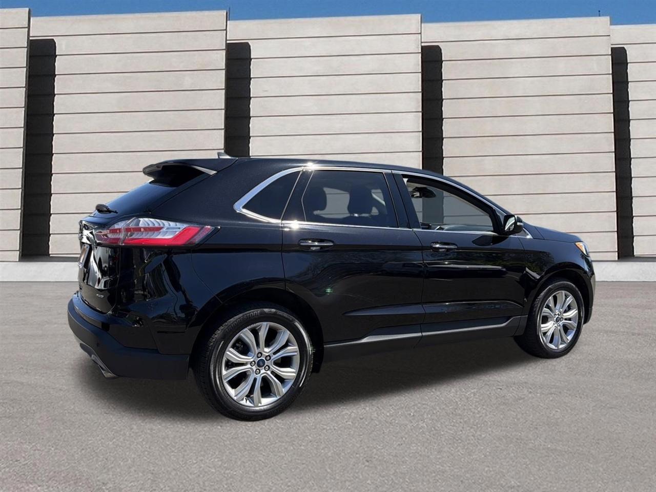Ford Edge Titanium AWD 2021