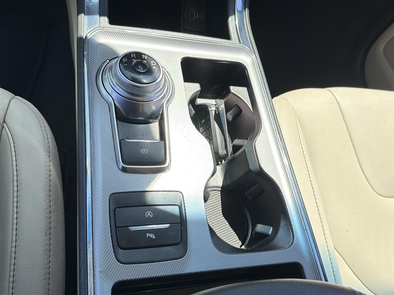 Ford Edge Titanium AWD 2021