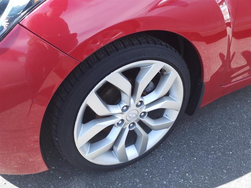 Hyundai Veloster Base 2012