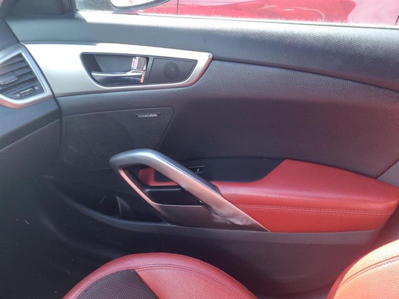 Hyundai Veloster Base 2012