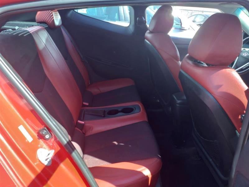 Hyundai Veloster Base 2012