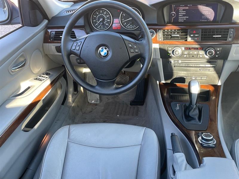 BMW 3-Series 328i xDrive SA 2011 BMW 3-Series 328i xDrive SA 2011