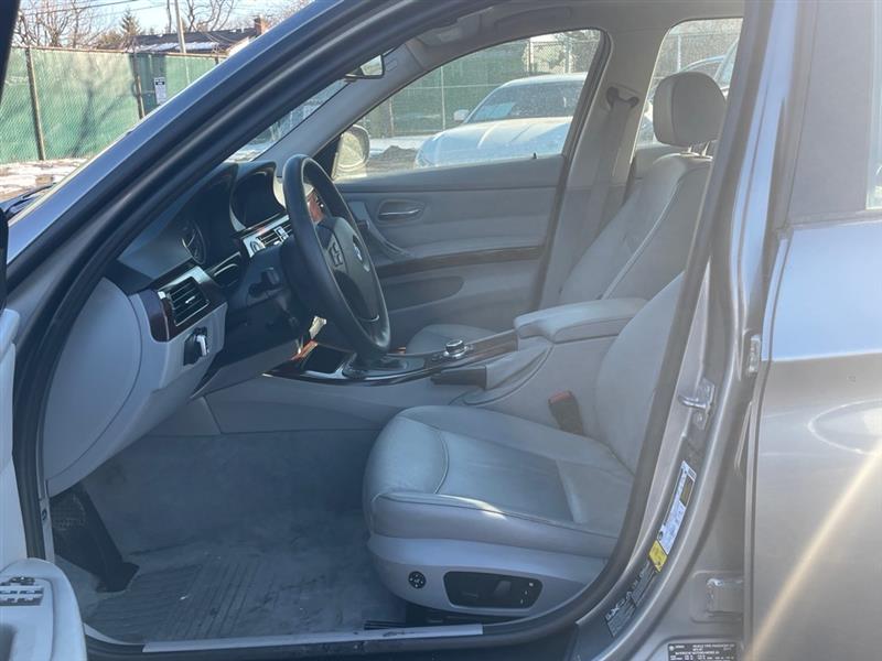 BMW 3-Series 328i xDrive SA 2011 BMW 3-Series 328i xDrive SA 2011