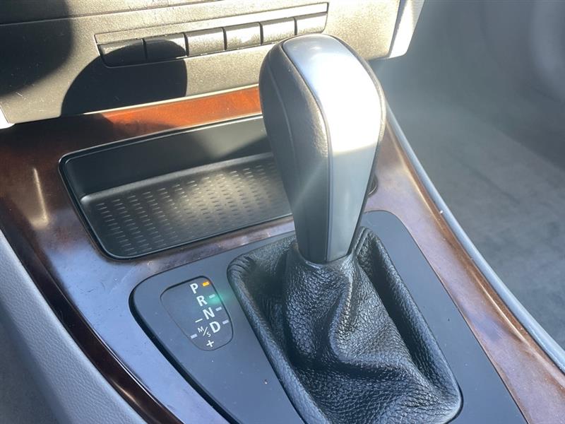 BMW 3-Series 328i xDrive SA 2011 BMW 3-Series 328i xDrive SA 2011