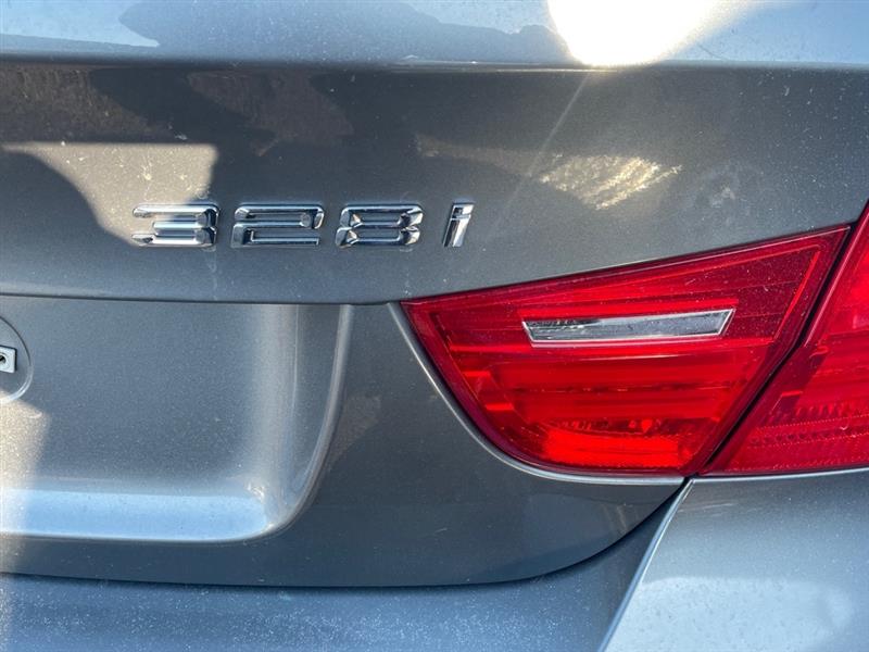 BMW 3-Series 328i xDrive SA 2011