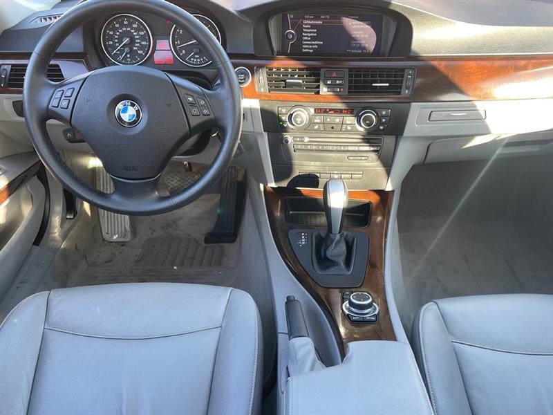 BMW 3-Series 328i xDrive SA 2011