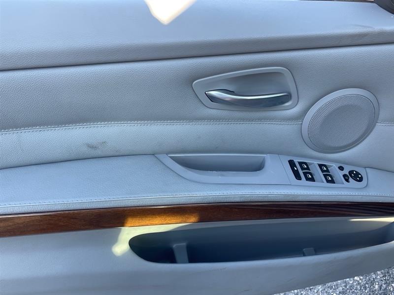 BMW 3-Series 328i xDrive SA 2011