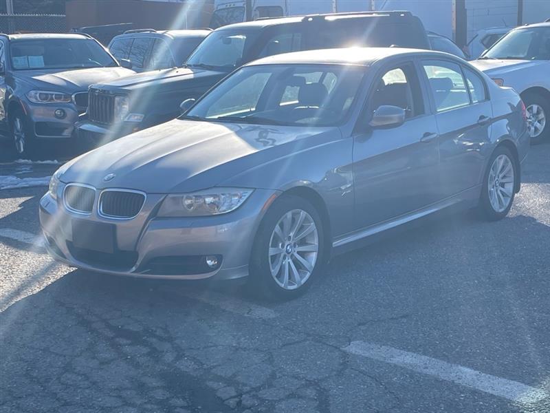 BMW 3-Series 328i xDrive SA 2011