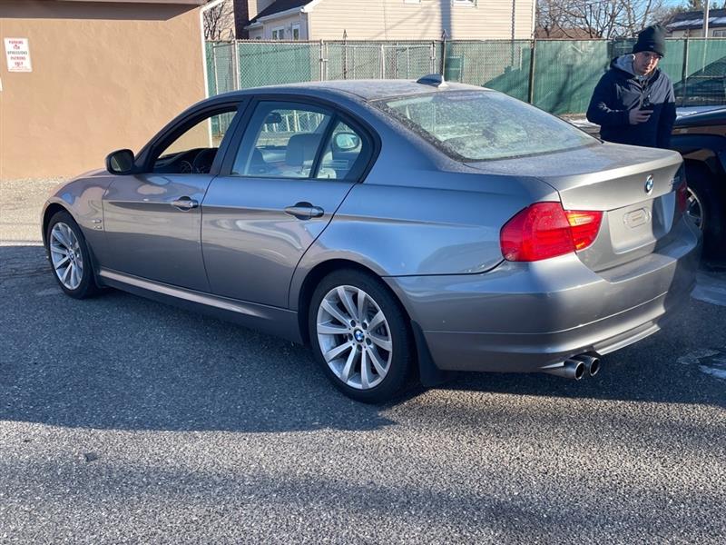 BMW 3-Series 328i xDrive SA 2011