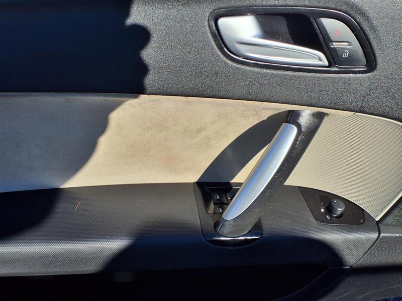 Audi TT 2.0T Roadster with S tronic 2009 Audi TT 2.0T Roadster with S tronic 2009