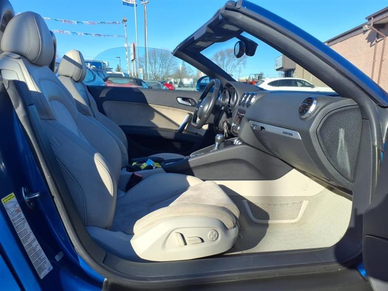 Audi TT 2.0T Roadster with S tronic 2009 Audi TT 2.0T Roadster with S tronic 2009