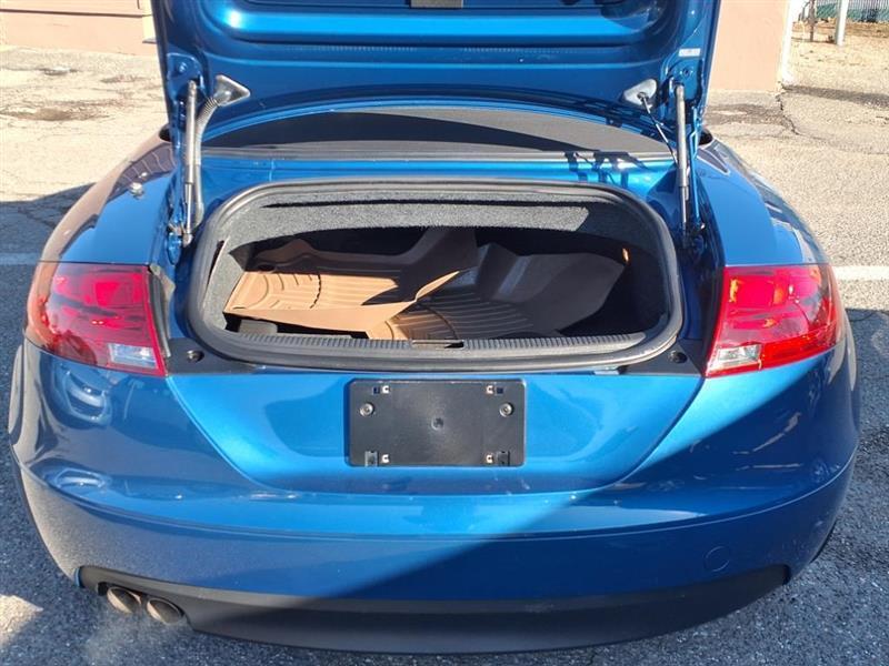 Audi TT 2.0T Roadster with S tronic 2009