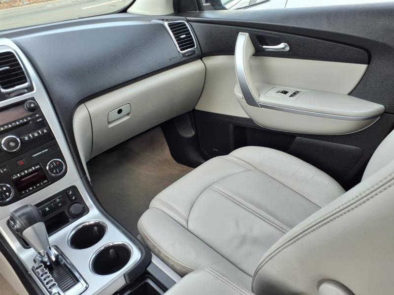 GMC Acadia SLT-1 AWD 2009 GMC Acadia SLT-1 AWD 2009