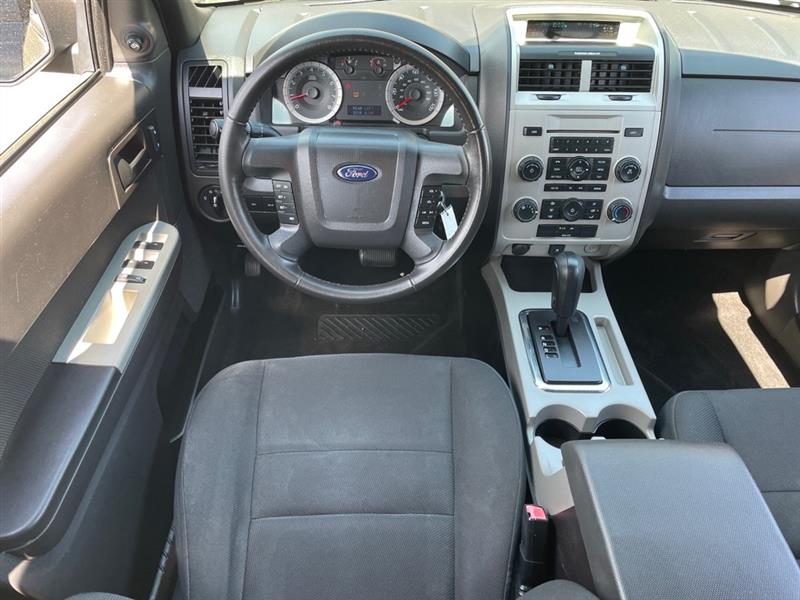 Ford Escape XLT FWD V6 2009 Ford Escape XLT FWD V6 2009