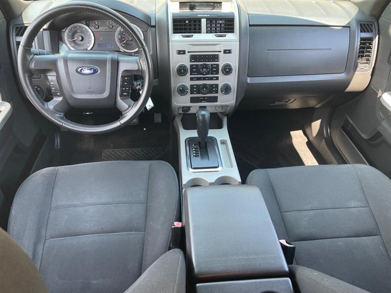 Ford Escape XLT FWD V6 2009 Ford Escape XLT FWD V6 2009