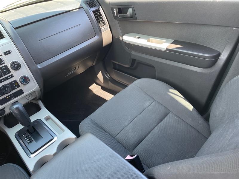 Ford Escape XLT FWD V6 2009 Ford Escape XLT FWD V6 2009