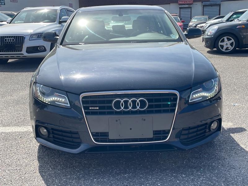 Audi A4 2.0T Sedan quattro Tiptronic 2012 Audi A4 2.0T Sedan quattro Tiptronic 2012