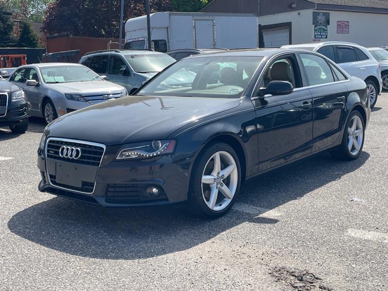 Audi A4 2.0T Sedan quattro Tiptronic 2012 Audi A4 2.0T Sedan quattro Tiptronic 2012