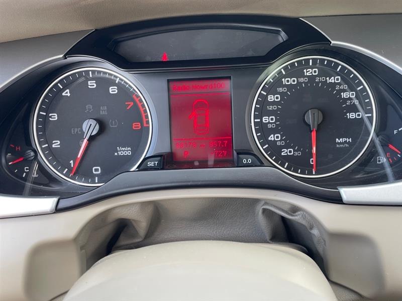 Audi A4 2.0T Sedan quattro Tiptronic 2012