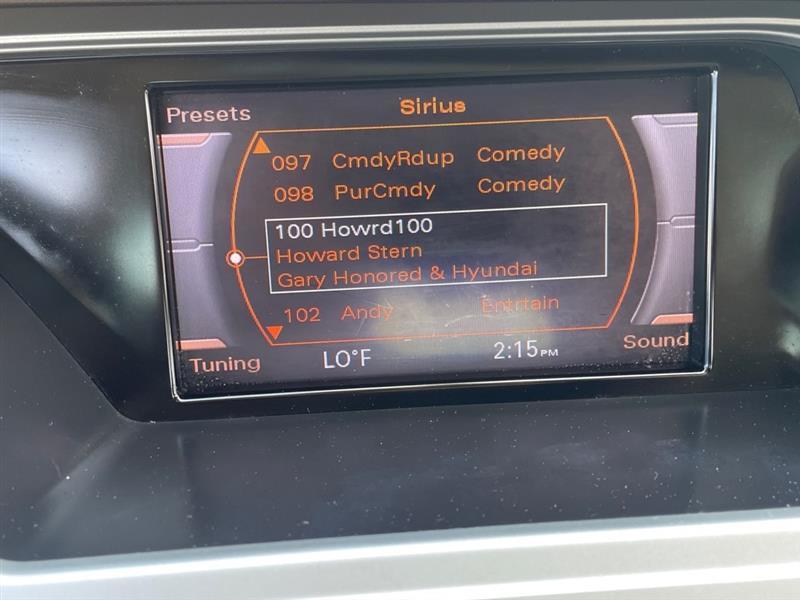 Audi A4 2.0T Sedan quattro Tiptronic 2012