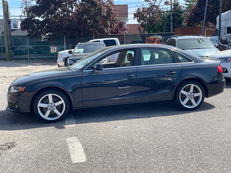 Audi A4 2.0T Sedan quattro Tiptronic 2012