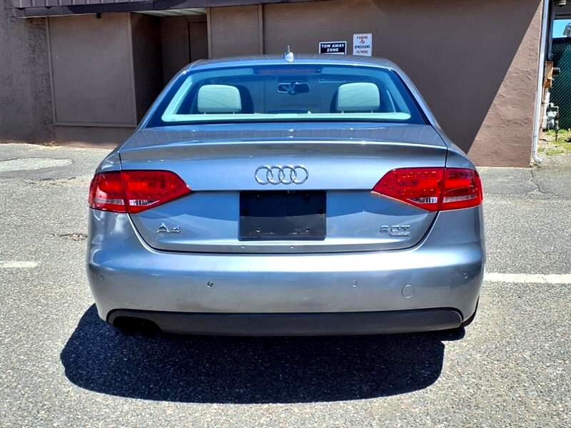 Audi A4 2.0T Sedan quattro Tiptronic 2011
