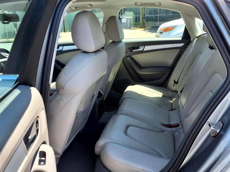 Audi A4 2.0T Sedan quattro Tiptronic 2011