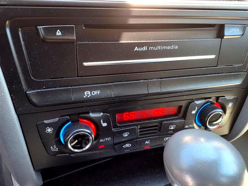 Audi A4 2.0T Sedan quattro Tiptronic 2011