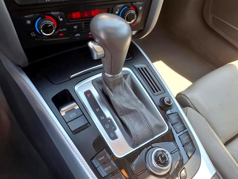 Audi A4 2.0T Sedan quattro Tiptronic 2011