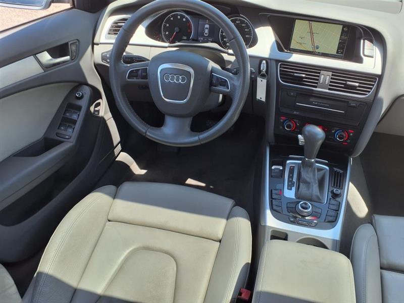 Audi A4 2.0T Sedan quattro Tiptronic 2011