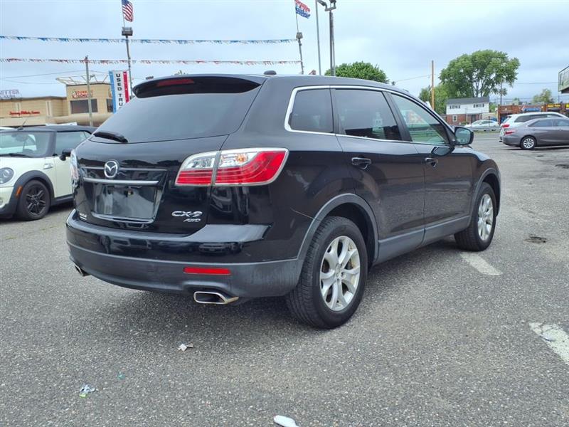Mazda CX-9 Touring AWD 2011