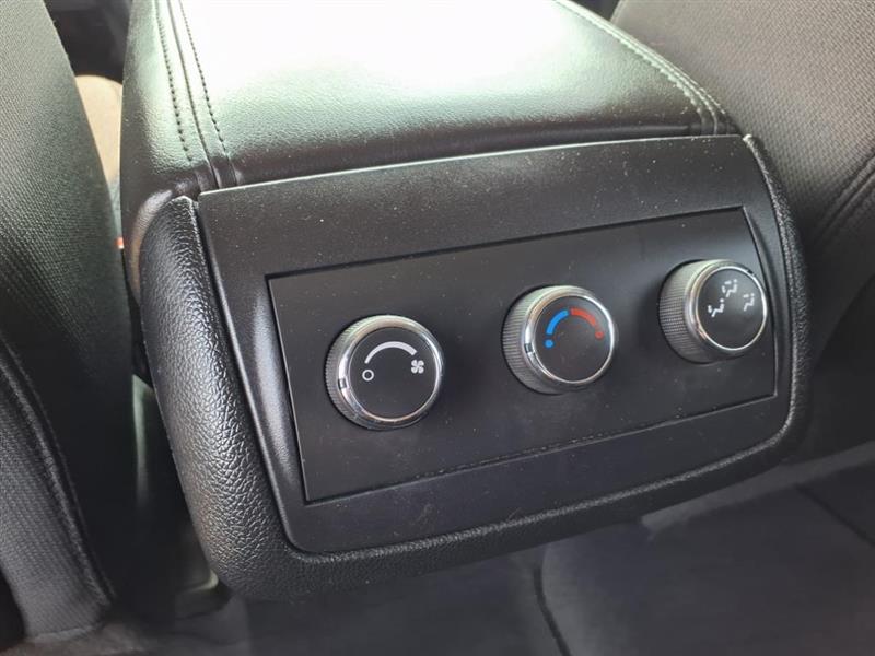 Chevrolet Traverse LT AWD 2012