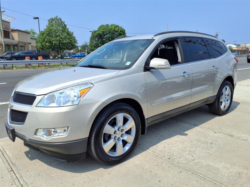 Chevrolet Traverse LT AWD 2012