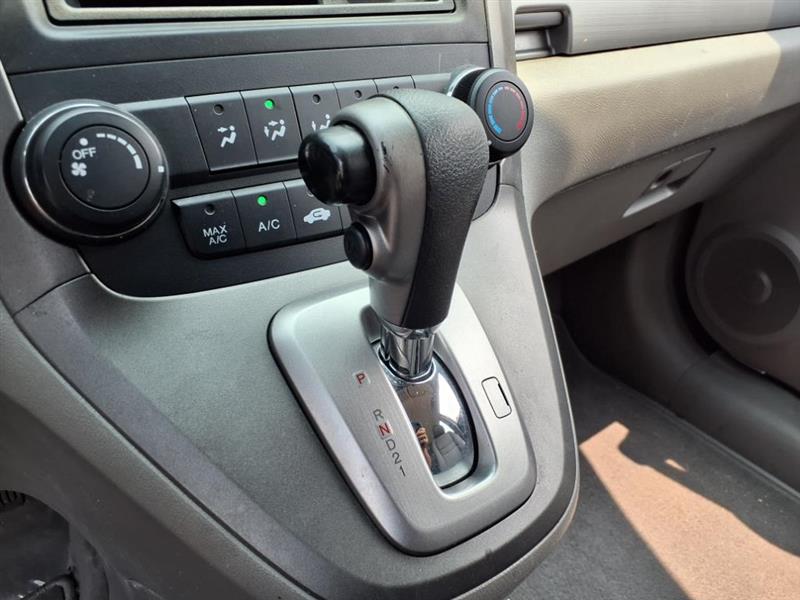 Honda CR-V LX 2WD 5-Speed AT 2010 Honda CR-V LX 2WD 5-Speed AT 2010