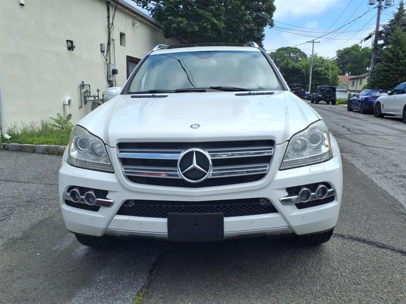 Mercedes-Benz GL-Class GL450 4MATIC 2010 Mercedes-Benz GL-Class GL450 4MATIC 2010
