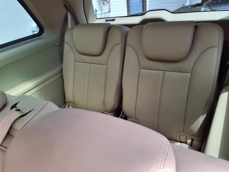 Mercedes-Benz GL-Class GL450 4MATIC 2010 Mercedes-Benz GL-Class GL450 4MATIC 2010