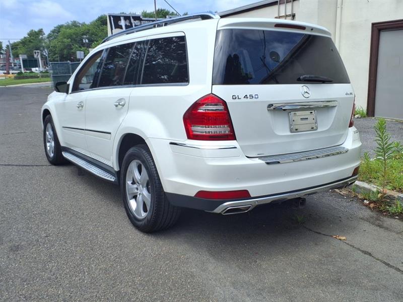 Mercedes-Benz GL-Class GL450 4MATIC 2010 Mercedes-Benz GL-Class GL450 4MATIC 2010