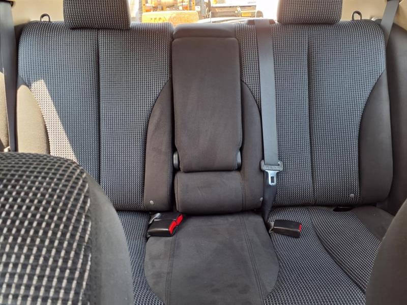 Nissan Versa 1.8 SL Hatchback 2012 Nissan Versa 1.8 SL Hatchback 2012