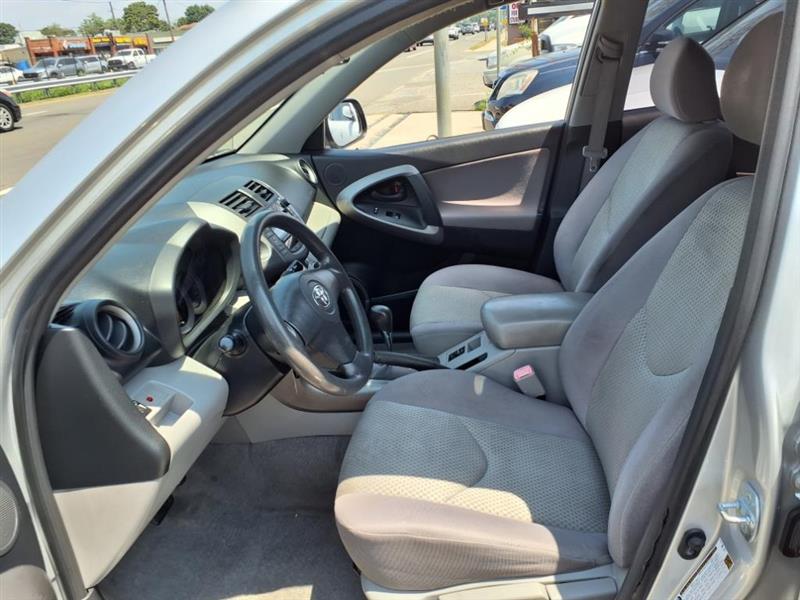 Toyota RAV4 Base I4 4WD 2008