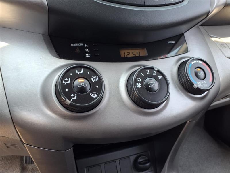 Toyota RAV4 Base I4 4WD 2008