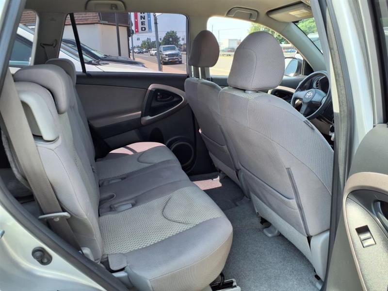 Toyota RAV4 Base I4 4WD 2008