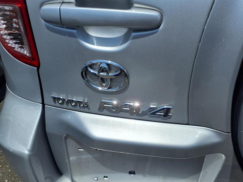 Toyota RAV4 Base I4 4WD 2008