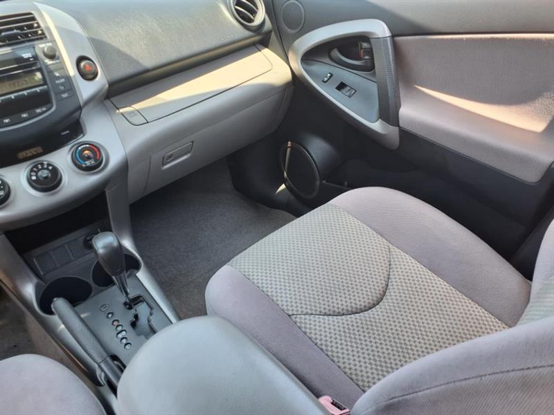 Toyota RAV4 Base I4 4WD 2008