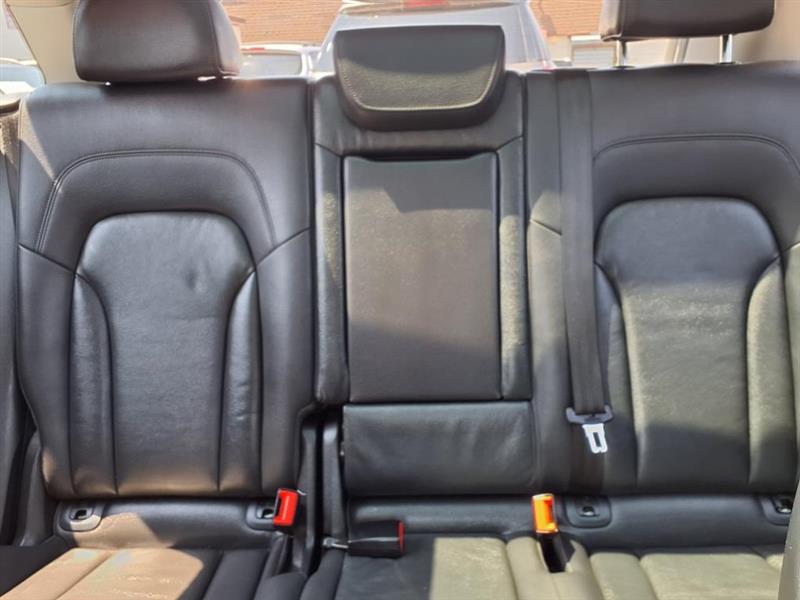 Audi Q5 2.0 quattro Premium 2014 Audi Q5 2.0 quattro Premium 2014