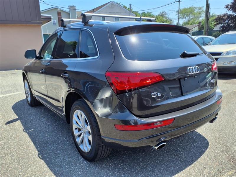 Audi Q5 2.0 quattro Premium 2014 Audi Q5 2.0 quattro Premium 2014