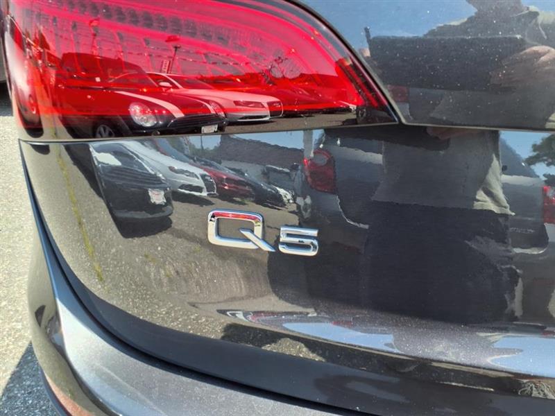 Audi Q5 2.0 quattro Premium 2014 Audi Q5 2.0 quattro Premium 2014