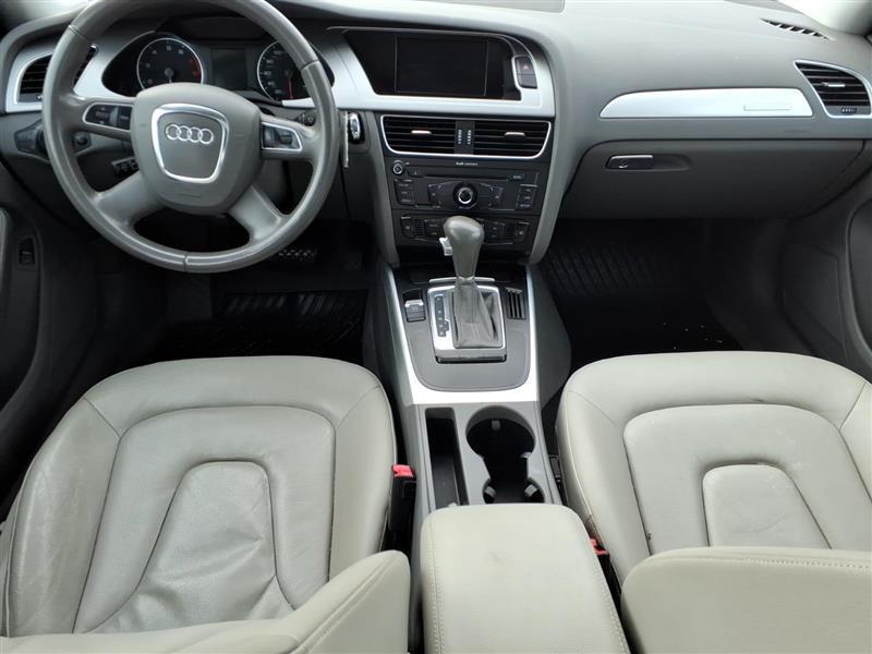 Audi A4 2.0T Sedan quattro Tiptronic 2010