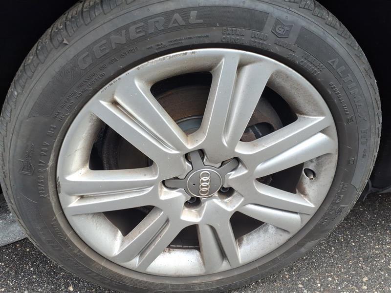 Audi A4 2.0T Sedan quattro Tiptronic 2010