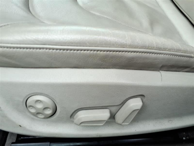 Audi A4 2.0T Sedan quattro Tiptronic 2010